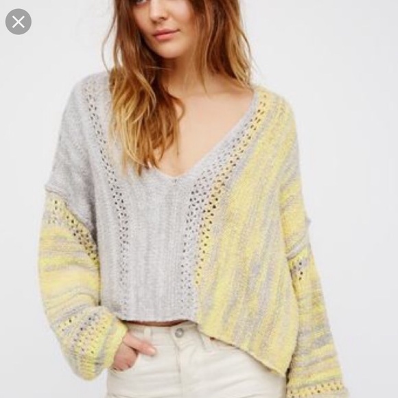 Free People Sweaters - Free People Soft Chunky Crop V neck Sweater Sz XS